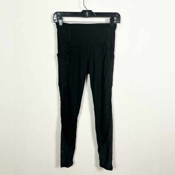 Athleta black vitality stash pocket 7/8 tight leggings size XS - Picture 2 of 6